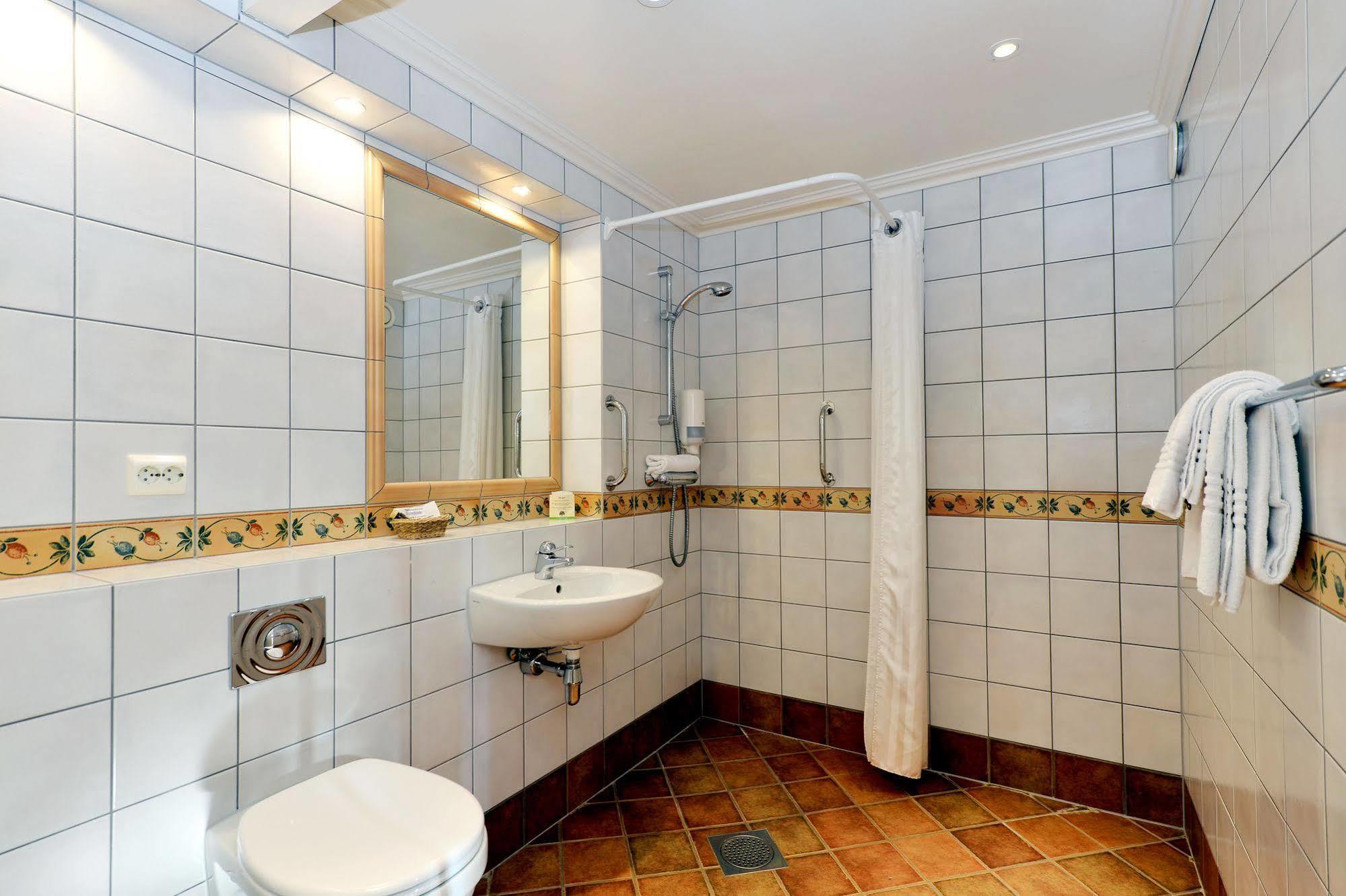 Kronen Gaard Отель 4*